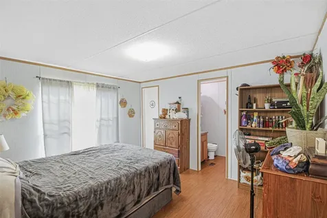 30 Sunshine Acres Drive Hardyville KY 42746