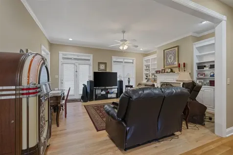 1401 Apollo Court Bowling Green KY 42104