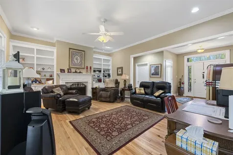 1401 Apollo Court Bowling Green KY 42104