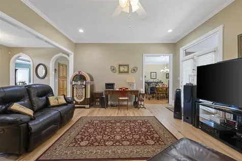 1401 Apollo Court Bowling Green KY 42104