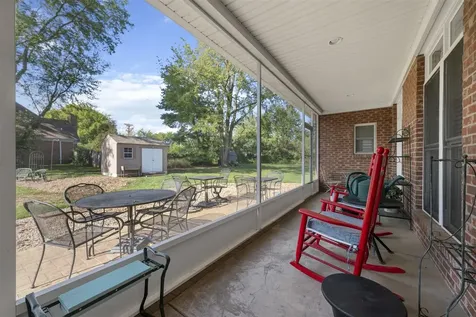 1401 Apollo Court Bowling Green KY 42104