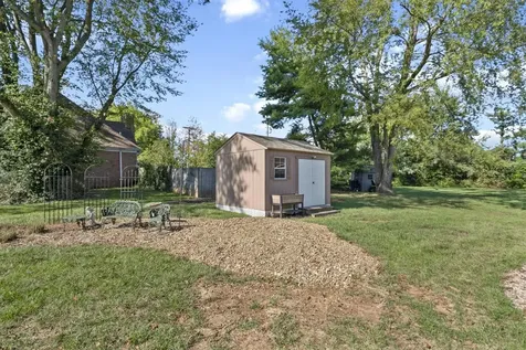 1401 Apollo Court Bowling Green KY 42104
