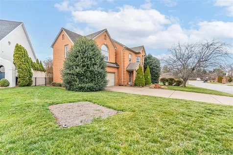 1104 St Andrews Circle Bowling Green KY 42103
