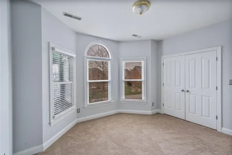 1104 St Andrews Circle Bowling Green KY 42103