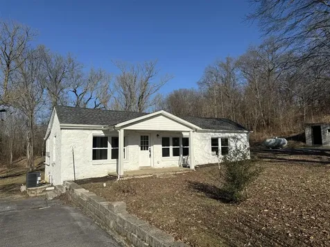 2878 Penns Chapel Road Bowling Green KY 42101