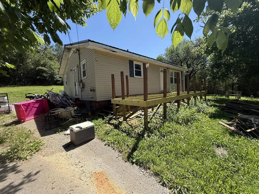 128 B Street Brownsville KY 42210