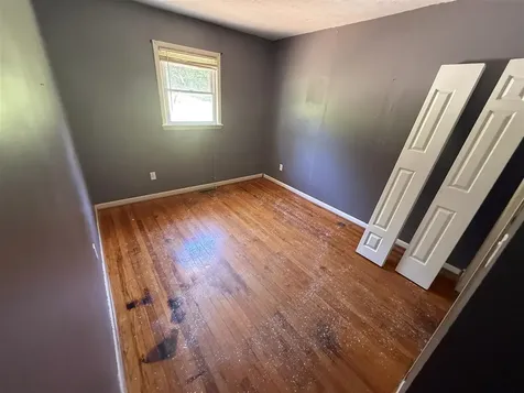 128 B Street Brownsville KY 42210