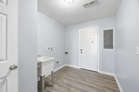 1718 Erin Way Bowling Green KY 42104