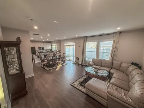 721 Kobus Street Bowling Green KY 42104