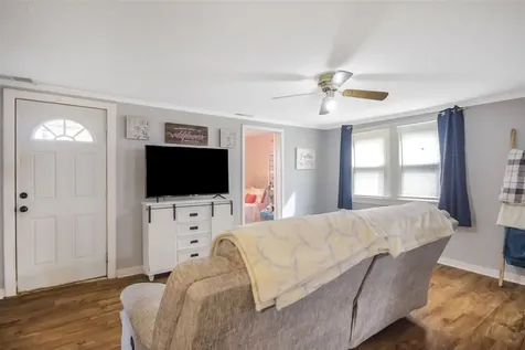 4295 Belle Rive Circle Bowling Green KY 42101