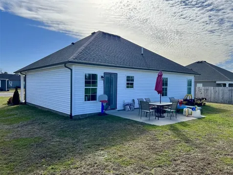 615 Lockeland Way Franklin KY 42134-1040