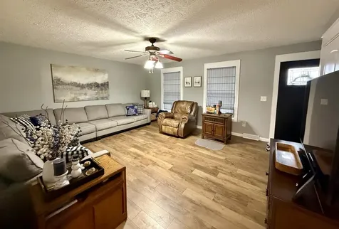 204 Ridgecrest Street Smiths Grove KY 42171