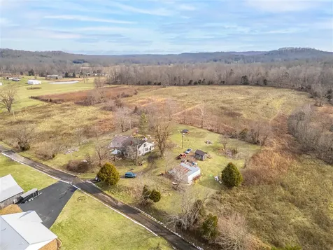 516 Belcher Lane Dunmor KY 42339