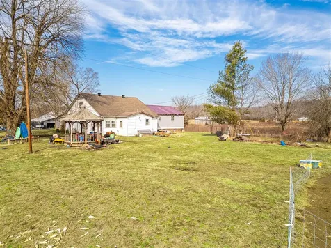 516 Belcher Lane Dunmor KY 42339