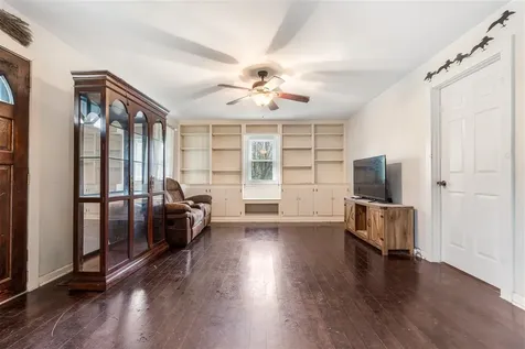 233 E Gallatin Street Adairville KY 42202