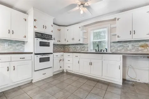 233 E Gallatin Street Adairville KY 42202