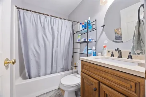 3447 Cave Springs Avenue Bowling Green KY 42104