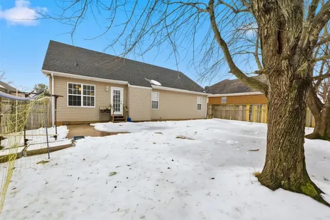3447 Cave Springs Avenue Bowling Green KY 42104