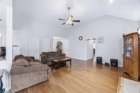 3447 Cave Springs Avenue Bowling Green KY 42104