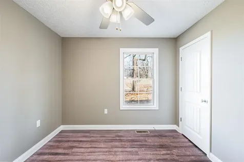 12649 Old Bowling Green Road Smiths Grove KY 42171