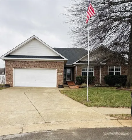 3434 Cool Water Court Bowling Green KY 42104