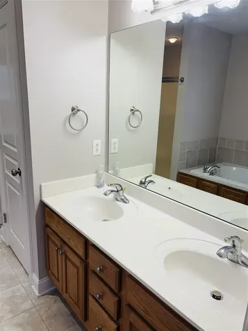 3434 Cool Water Court Bowling Green KY 42104