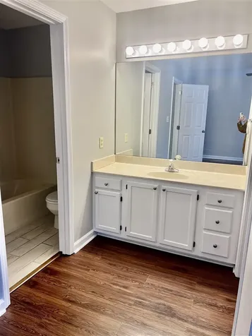 1635 Pleasant Way Bowling Green KY 42104