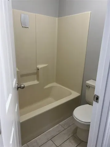 1635 Pleasant Way Bowling Green KY 42104