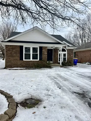 1635 Pleasant Way Bowling Green KY 42104