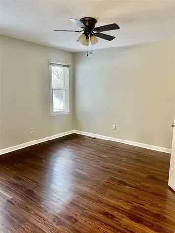 1635 Pleasant Way Bowling Green KY 42104