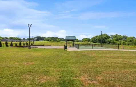 1188 Melody Avenue Bowling Green KY 42101