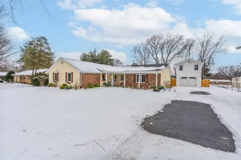 2425 Heather Drive Bowling Green KY 42104
