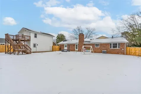 2425 Heather Drive Bowling Green KY 42104