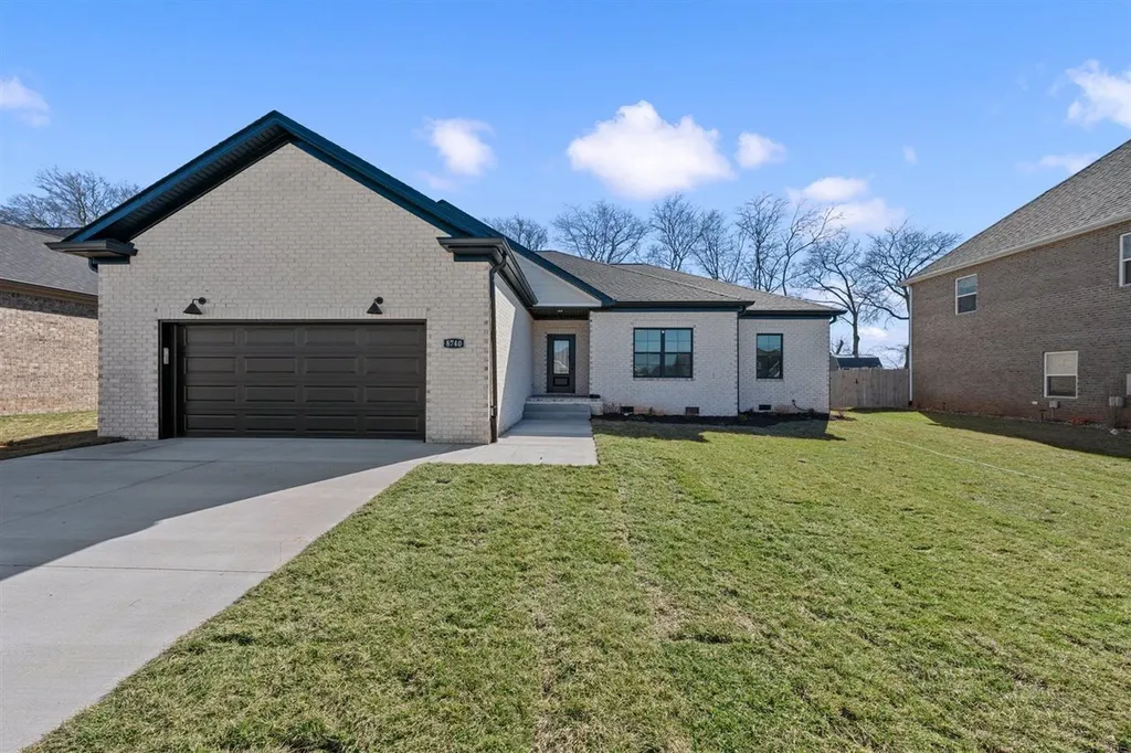 8740 Merrill Circle Bowling Green KY 42104