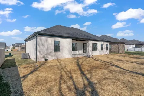 8740 Merrill Circle Bowling Green KY 42104