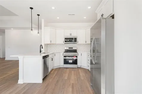 8758 Stuart Farm Avenue Bowling Green KY 42104