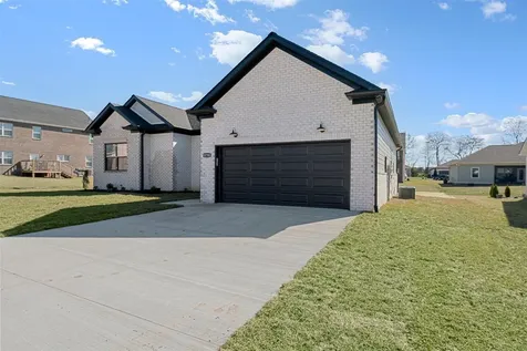 8758 Stuart Farm Avenue Bowling Green KY 42104