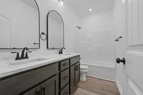 8737 Merrill Circle Bowling Green KY 42104