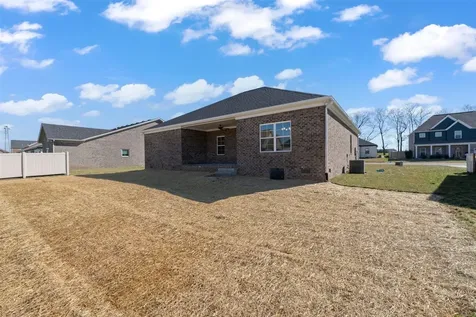 8737 Merrill Circle Bowling Green KY 42104