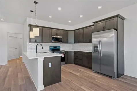 8737 Merrill Circle Bowling Green KY 42104