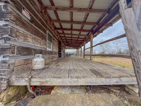 7942 Priceville Road Munfordville KY 42722