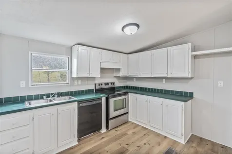 20 Conner Hogan Lane Scottsville KY 42164