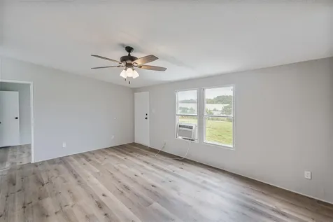 20 Conner Hogan Lane Scottsville KY 42164