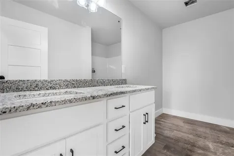 2863 Dennis Corinth Road Auburn KY 42206
