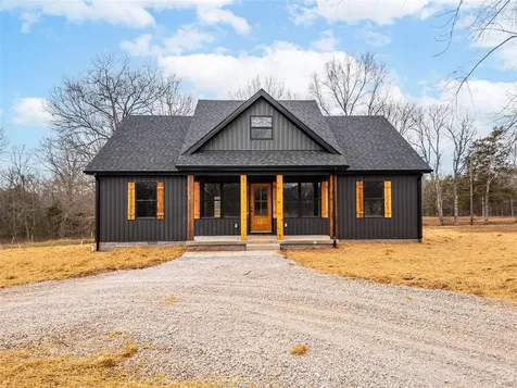 2863 Dennis Corinth Road Auburn KY 42206