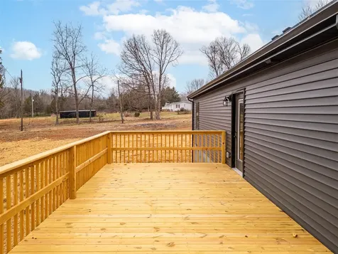 2863 Dennis Corinth Road Auburn KY 42206