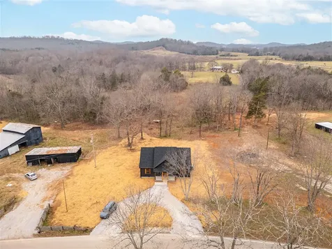 2863 Dennis Corinth Road Auburn KY 42206