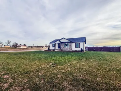 136 Greenbriar Lane Smiths Grove KY 42171