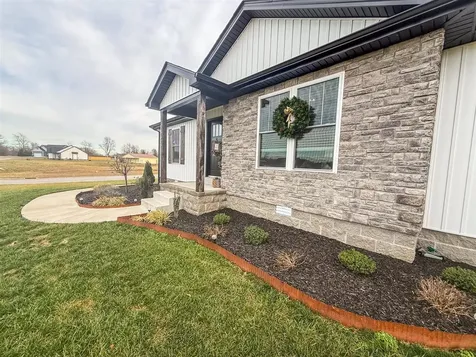 136 Greenbriar Lane Smiths Grove KY 42171