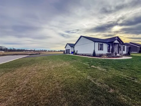 136 Greenbriar Lane Smiths Grove KY 42171